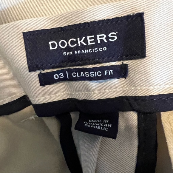 Dockers Classic Fit Pants 29x32 - Picture 9 of 9
